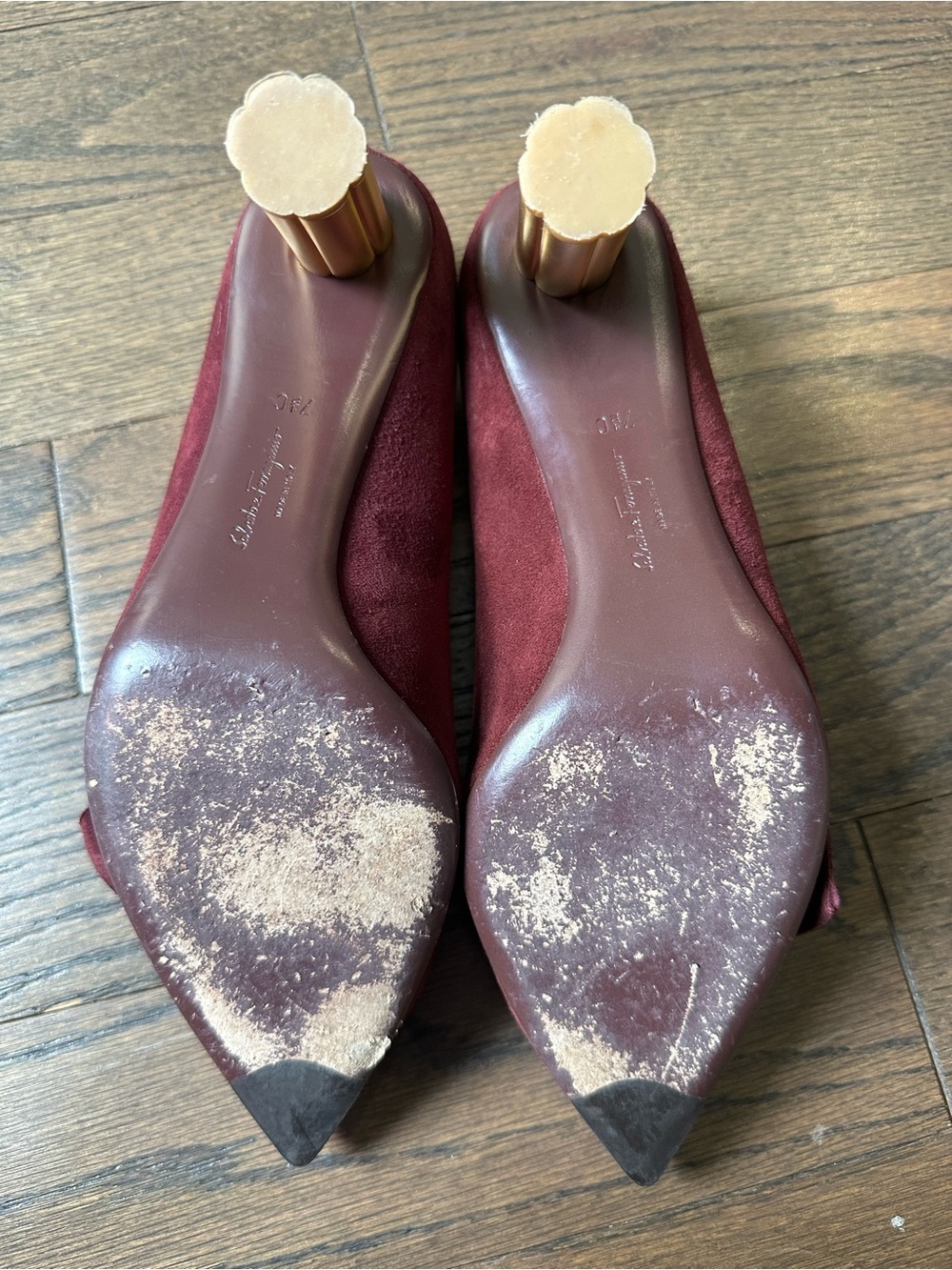 Salvatore Ferragamo Burgundy Suede Pointed-Toe Knot Pumps - Picture 8 of 11